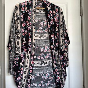 Bodhi Swag Cocoon wrap, patterned - one size